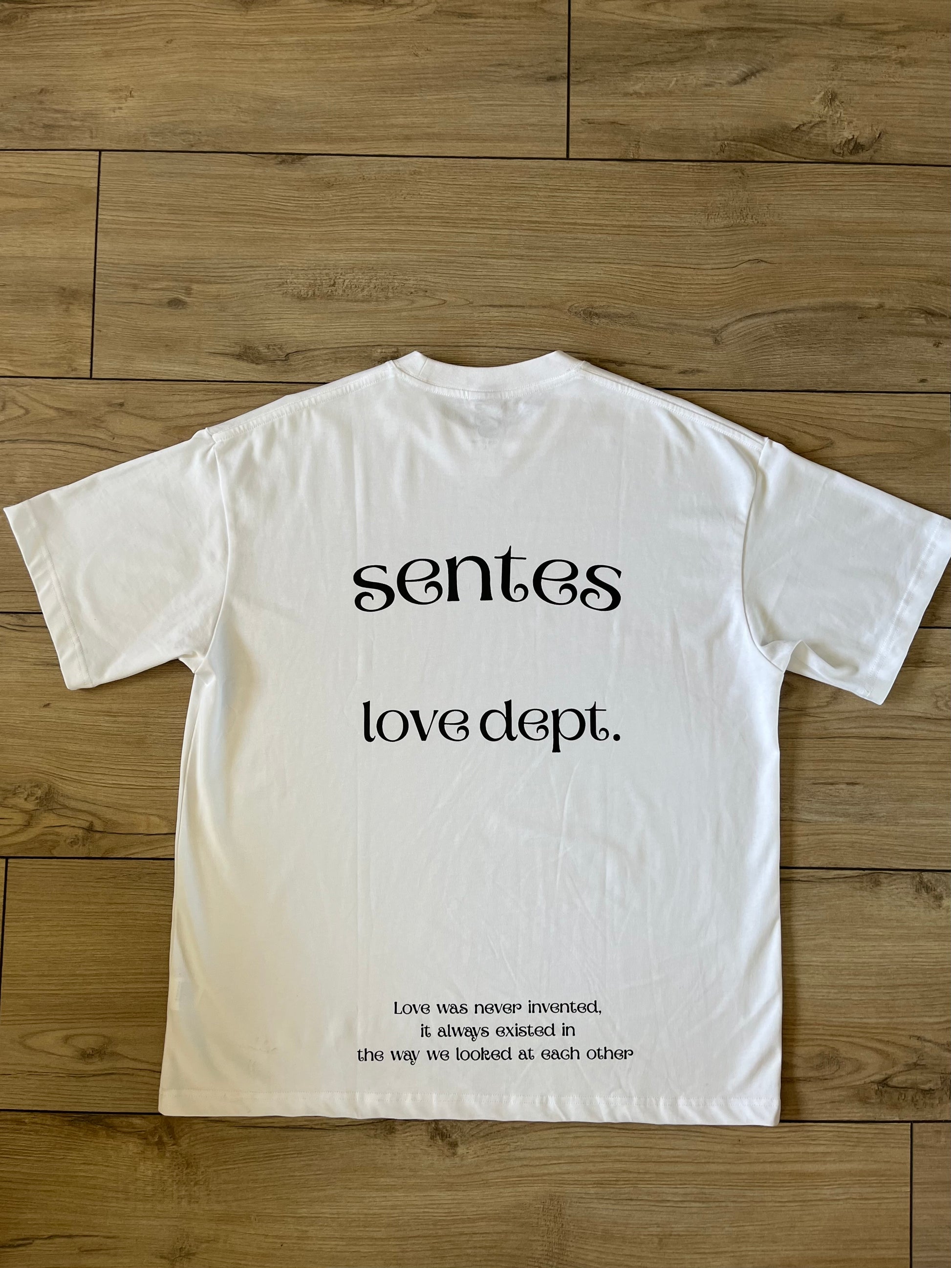 SENTES 'Love dept' tee