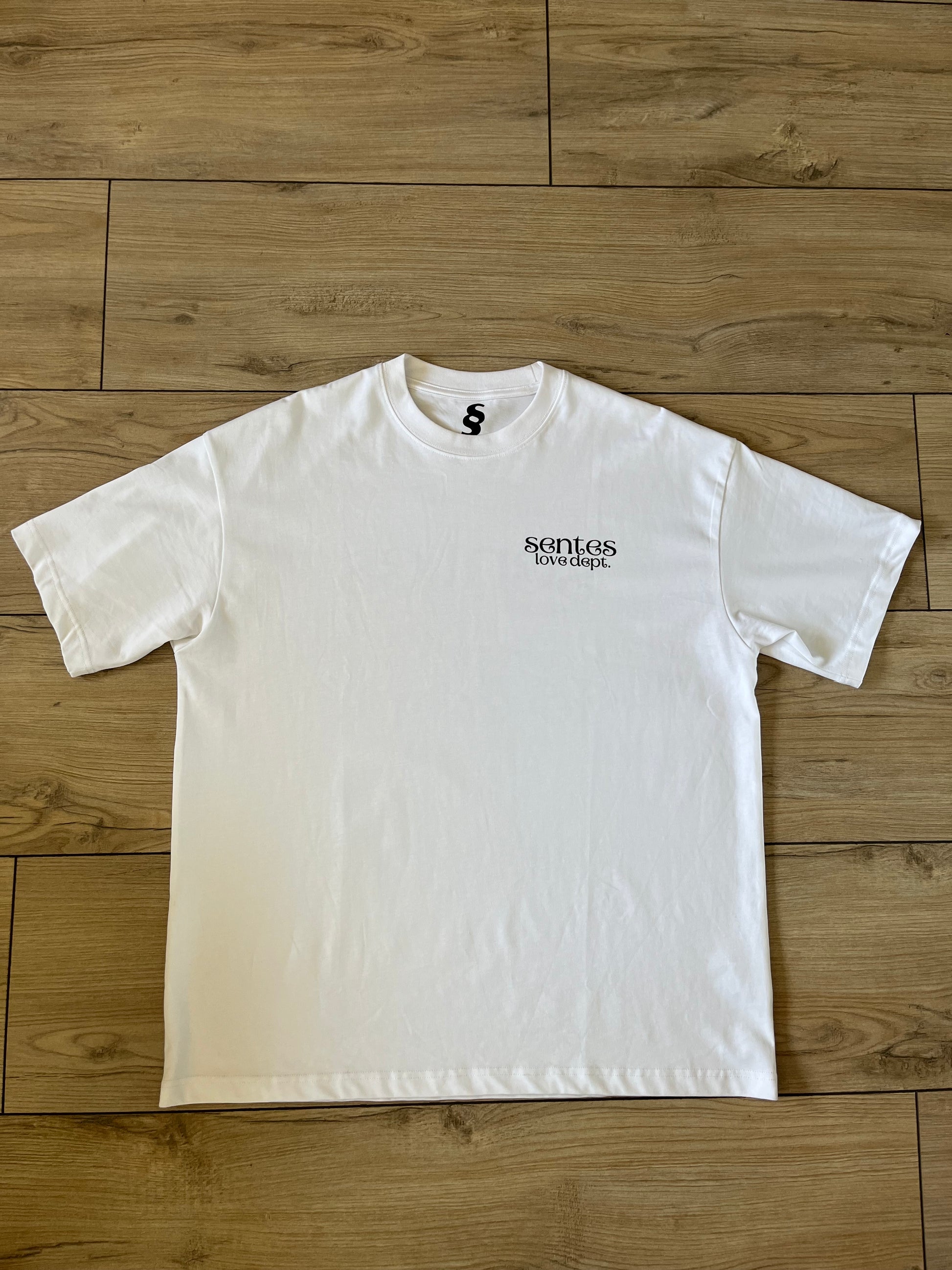 SENTES 'Love dept' tee